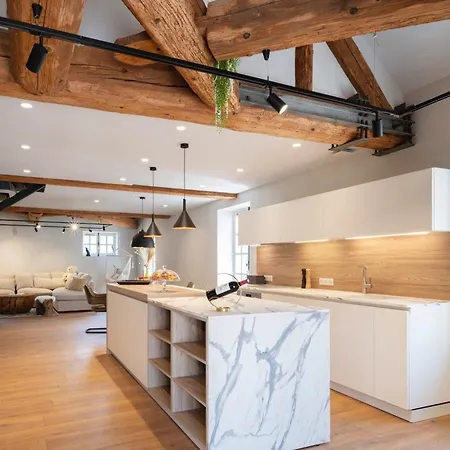 公寓 Loft Moderne Au Charme Ancien, Climatise, Pres De La Place Stanislas - Fr-1-584-352